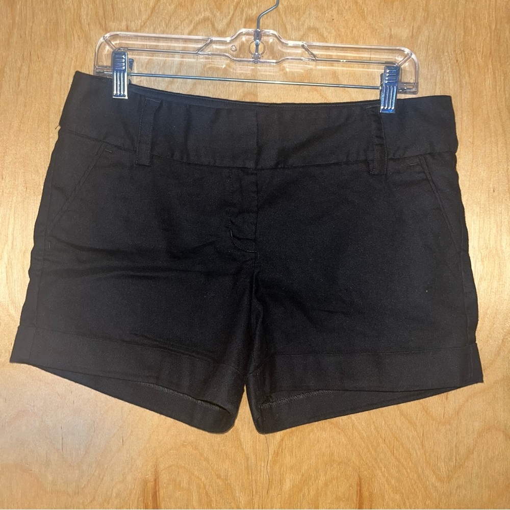Express Black Midi Mid Rise Cuffed Shorts- Size 8